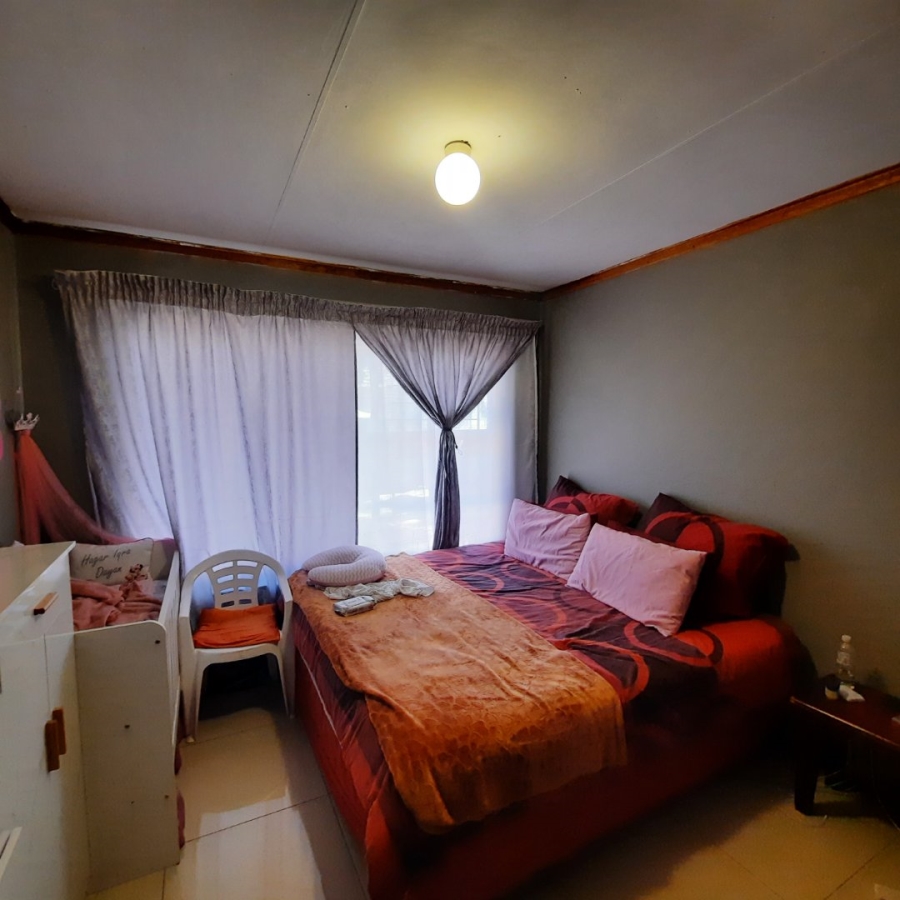 6 Bedroom Property for Sale in Lourierpark Free State